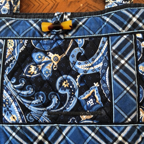 Vera Bradley Purse - Picture 9 of 9